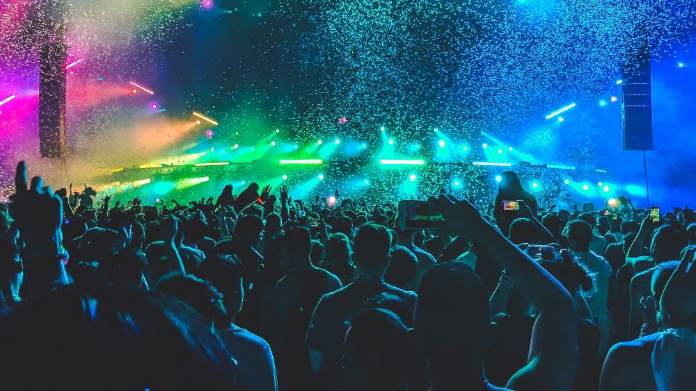🎶 6-Hour VIP Concert Experience: $849 ✅ Most Popular!